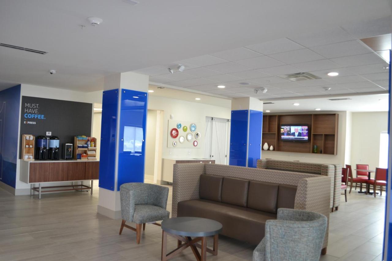 Holiday Inn Express Tallahassee-University Central By Ihg Exterior photo