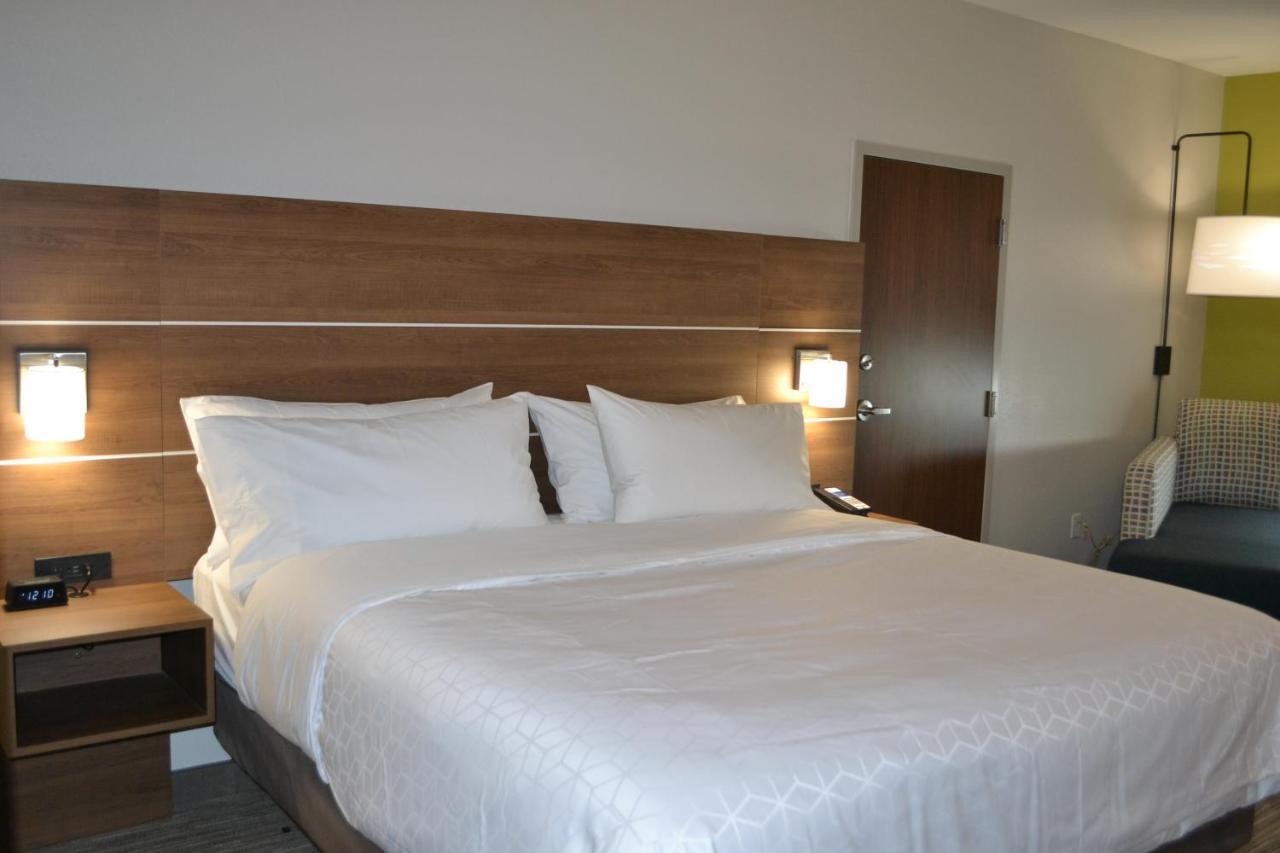 Holiday Inn Express Tallahassee-University Central By Ihg Exterior photo